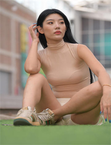 《成年妇女免费播放》