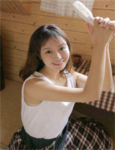 《石野容子》